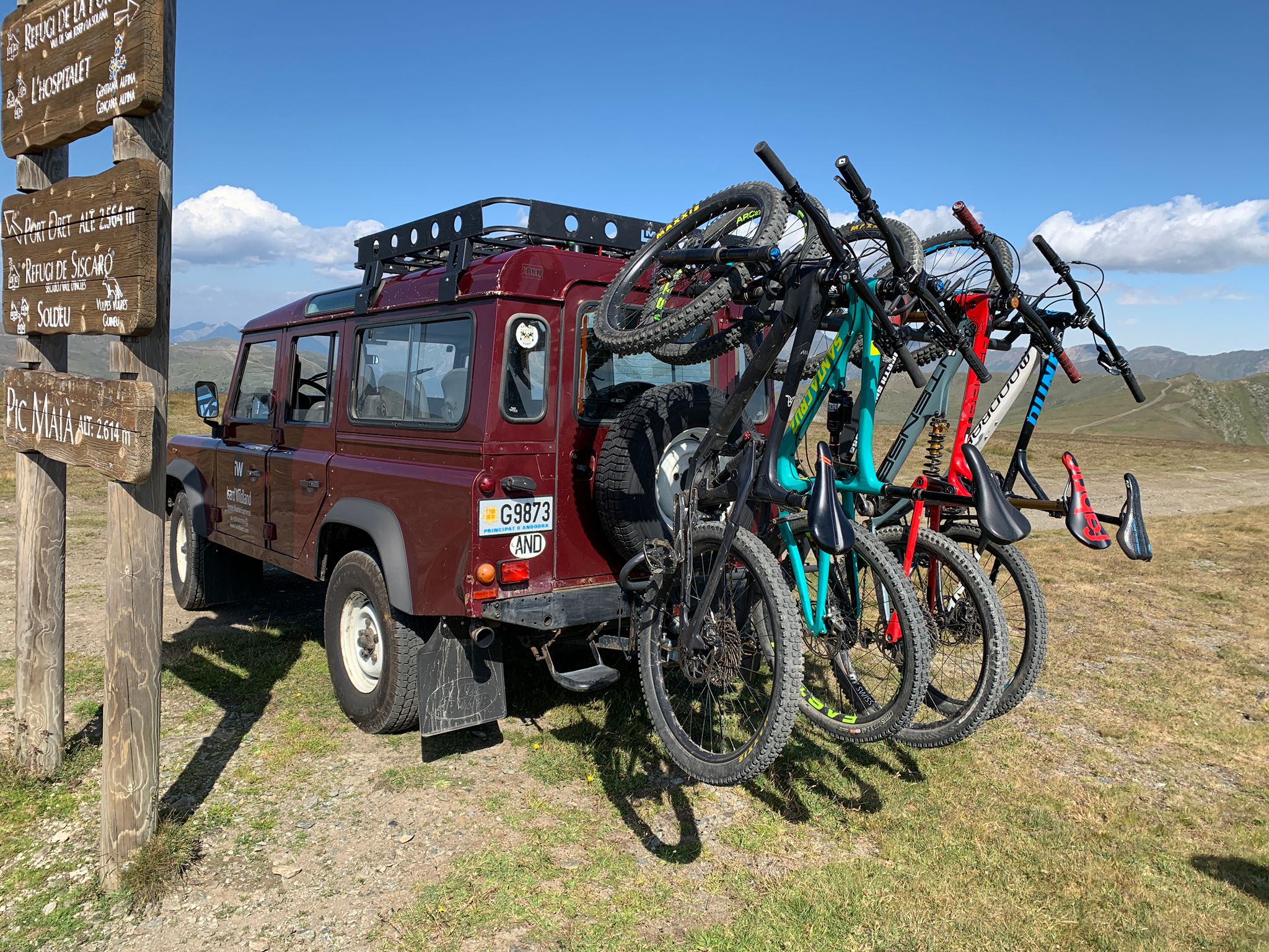 Remontes - iWE: Agencia Líder de Turismo Activo para la Mountain Bike en Andorra y los Pirineos